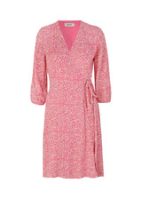 Beautiful wrap dress in pink with print. RinnaMD print wrap dress is made in a more responsible quality and has fine details with ties and balloon sleeves.