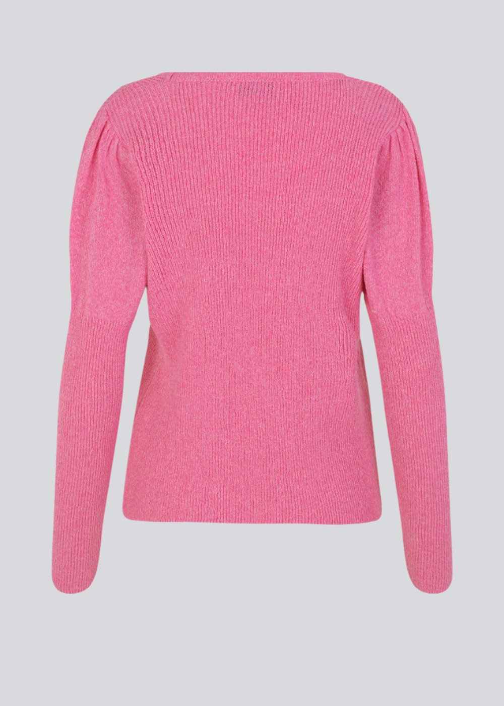 Rib structured sweater with a wide neckline in a cotton material. The sleeves are long and slim-fitted with volume at the shoulders. The model is 173 cm and wears a size S/36