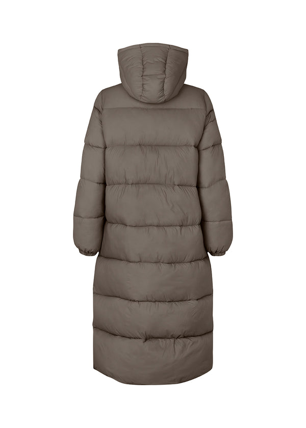 Knee-length coat in padded nylon. StellaMD long coat has a relaxed shape with long sleeves, hood and high-standing collar. Two-way zipper, adjustable hood and discreet side pockets.