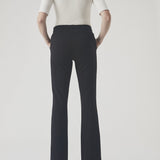 Nice pants with flared legs and front pockets. The stretchy material and elastic waist creates the perfect fit. Tanny Flare pants in Black is a must-have basic styles in your waredrobe. The model is 174 cm and wears a size S/36