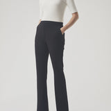 Nice pants with flared legs and front pockets. The stretchy material and elastic waist creates the perfect fit. Tanny Flare pants in Black is a must-have basic styles in your waredrobe. The model is 174 cm and wears a size S/36